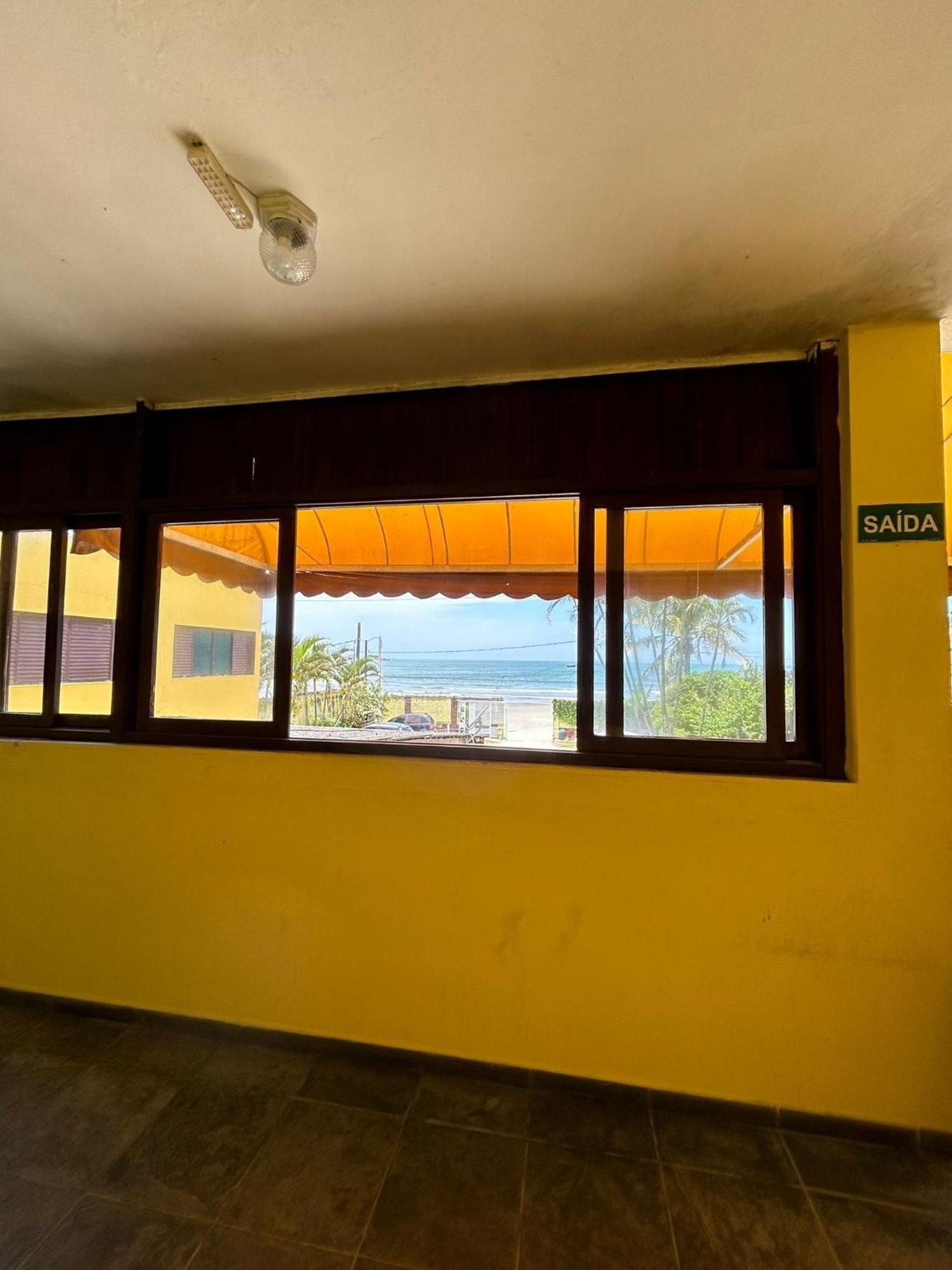 Pousada E Restaurante Frente Mar H グァルジャー エクステリア 写真